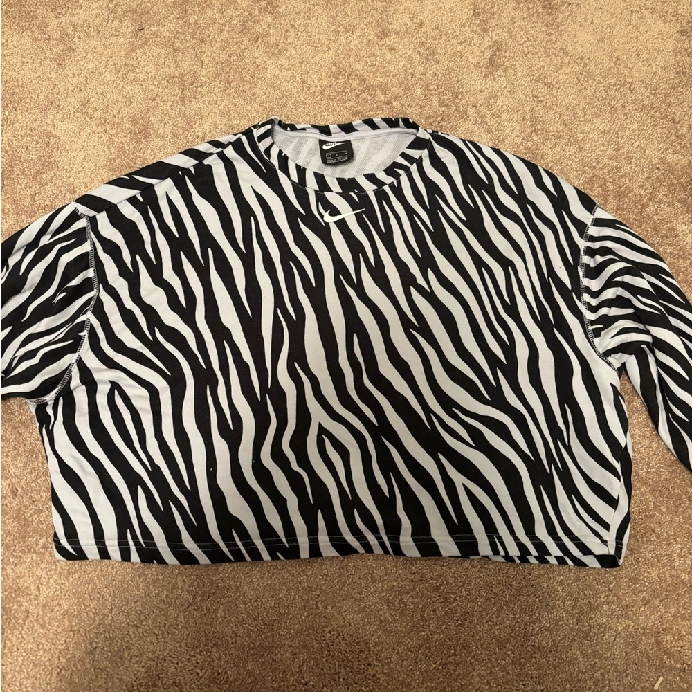 Nike crop sweatshirt